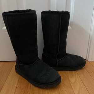 Uggs - Kid’s Classic Tall Boot
